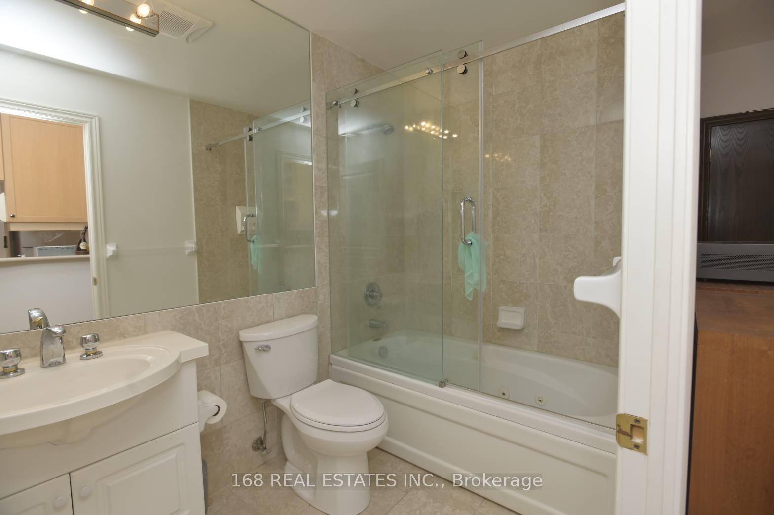 Location, Location, Location, Nestled in Toronto's Prestigious Yorkville neighborhood, Luxury condo in a convenient area.