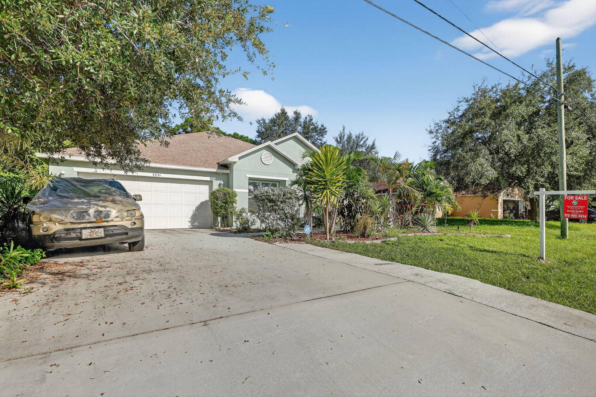 Charming 4 bedroom, 2 bathroom home in Port St.
