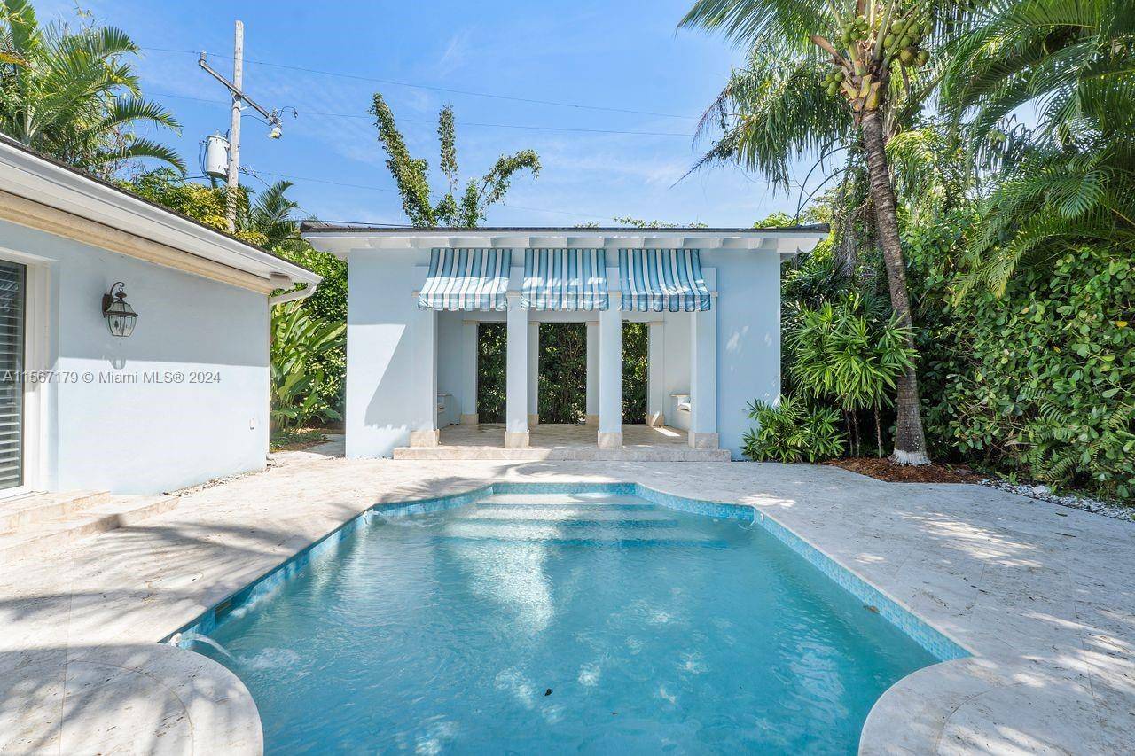 Welcome to your dream home in Coral Gables !