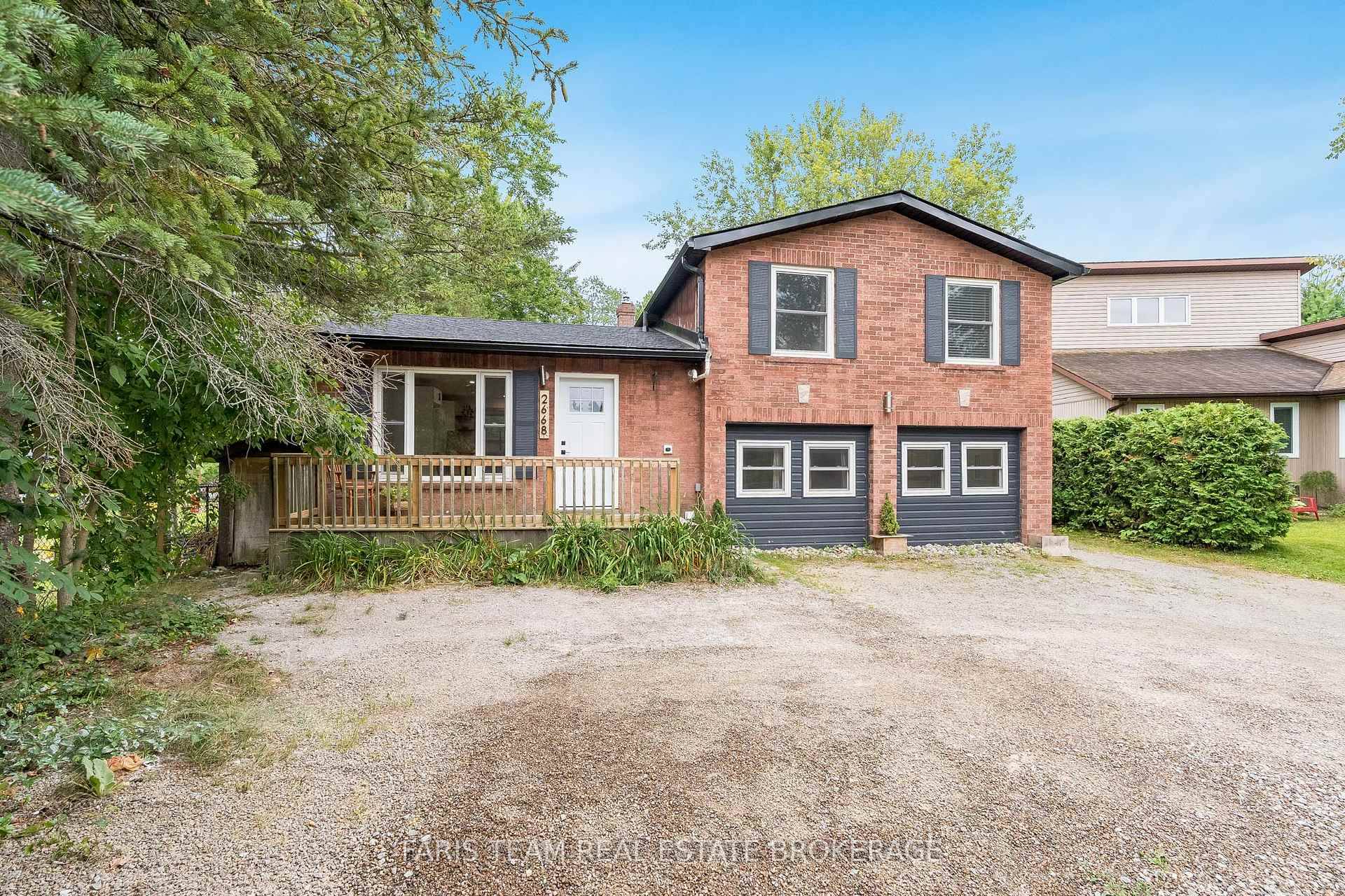 Top 5 Reasons You Will Love This Home 1 Discover the backyard retreat and waterfront lifestyle, with direct canal access to Lake Couchiching for kayaking or boating, then unwind in ...