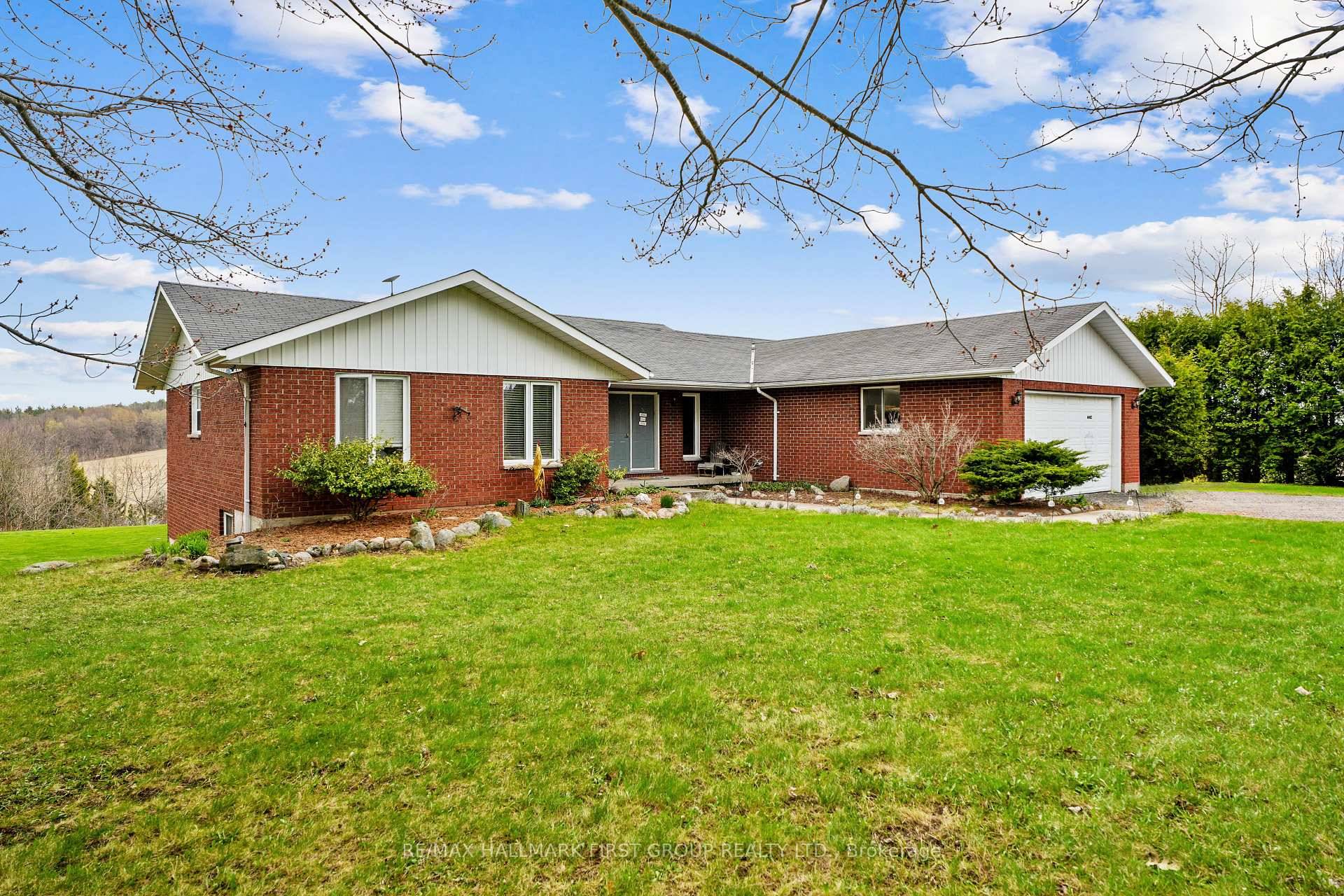Enjoy relaxed country living in this bright and spacious three bedroom lower level lease, just minutes from the renowned Ste.