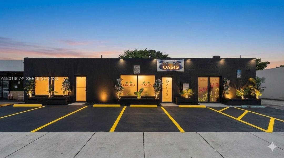 Turnkey commercial opportunity in a prime Miramar corridor.