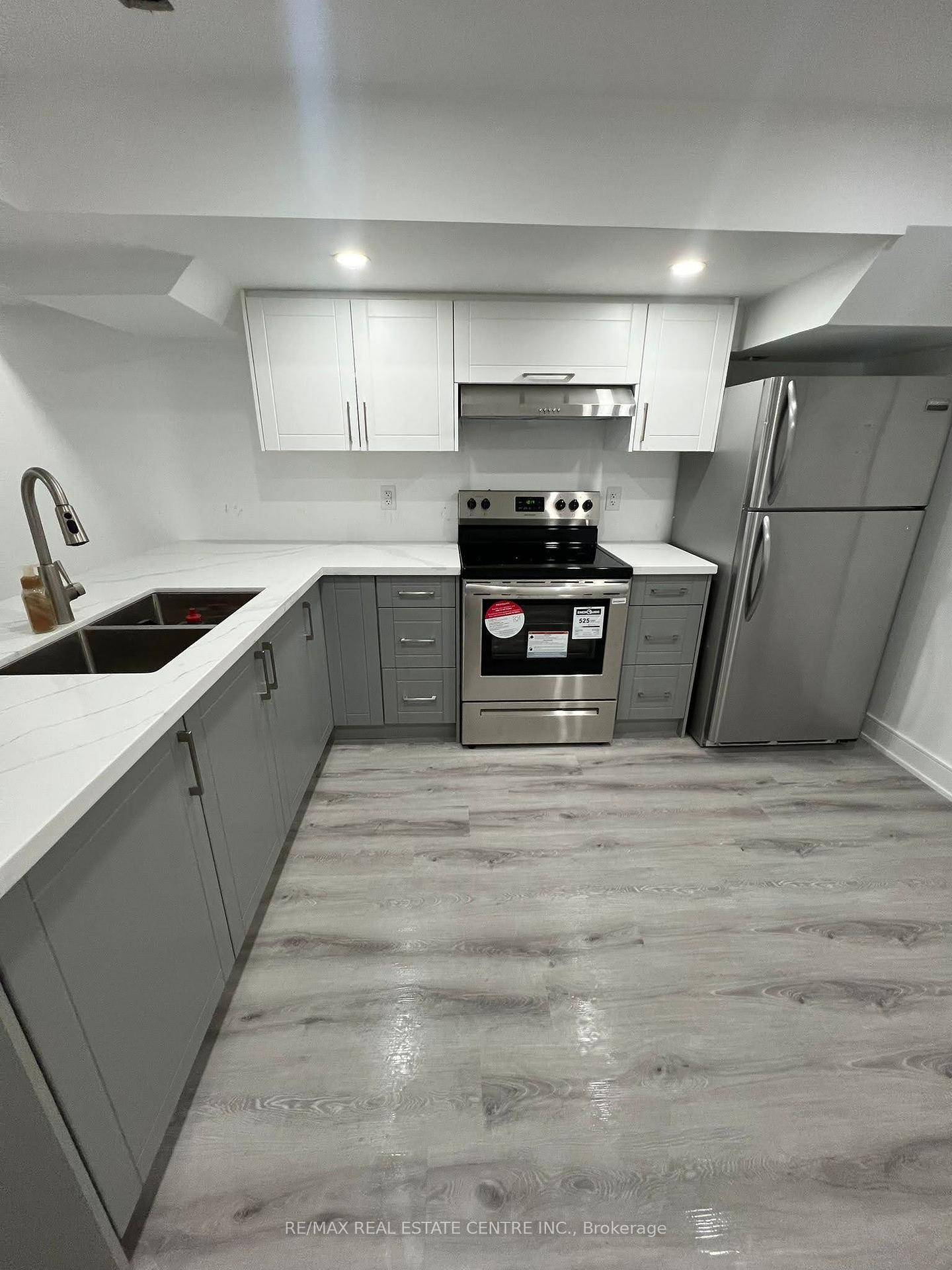 Luxury LEGAL Basement With 2 Bedrooms amp ; One Bathroom !