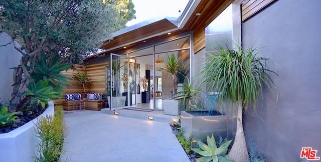 2500   Vasanta Way Hollywood Hills East LA