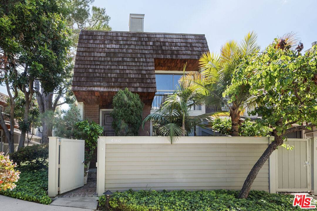 4360   Glencoe Ave 2BR Marina Del Rey La