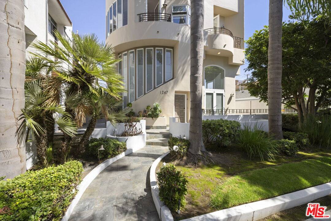 1247   23rd St 2BR Santa Monica La