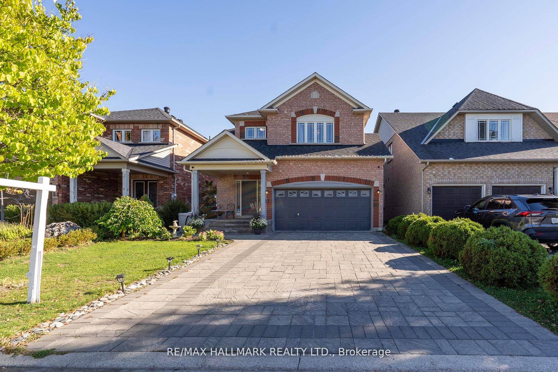 Outstanding Opportunity To Own This Beautifully Maintained Four Bedroom Detached Home Nestled In A Quiet Enclave East Of Bayview Avenue And North Of Wellington Street In Prestigious Aurora.