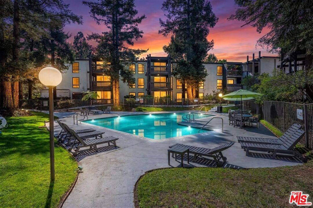 7740   Redlands St 1BR Playa Del Rey La