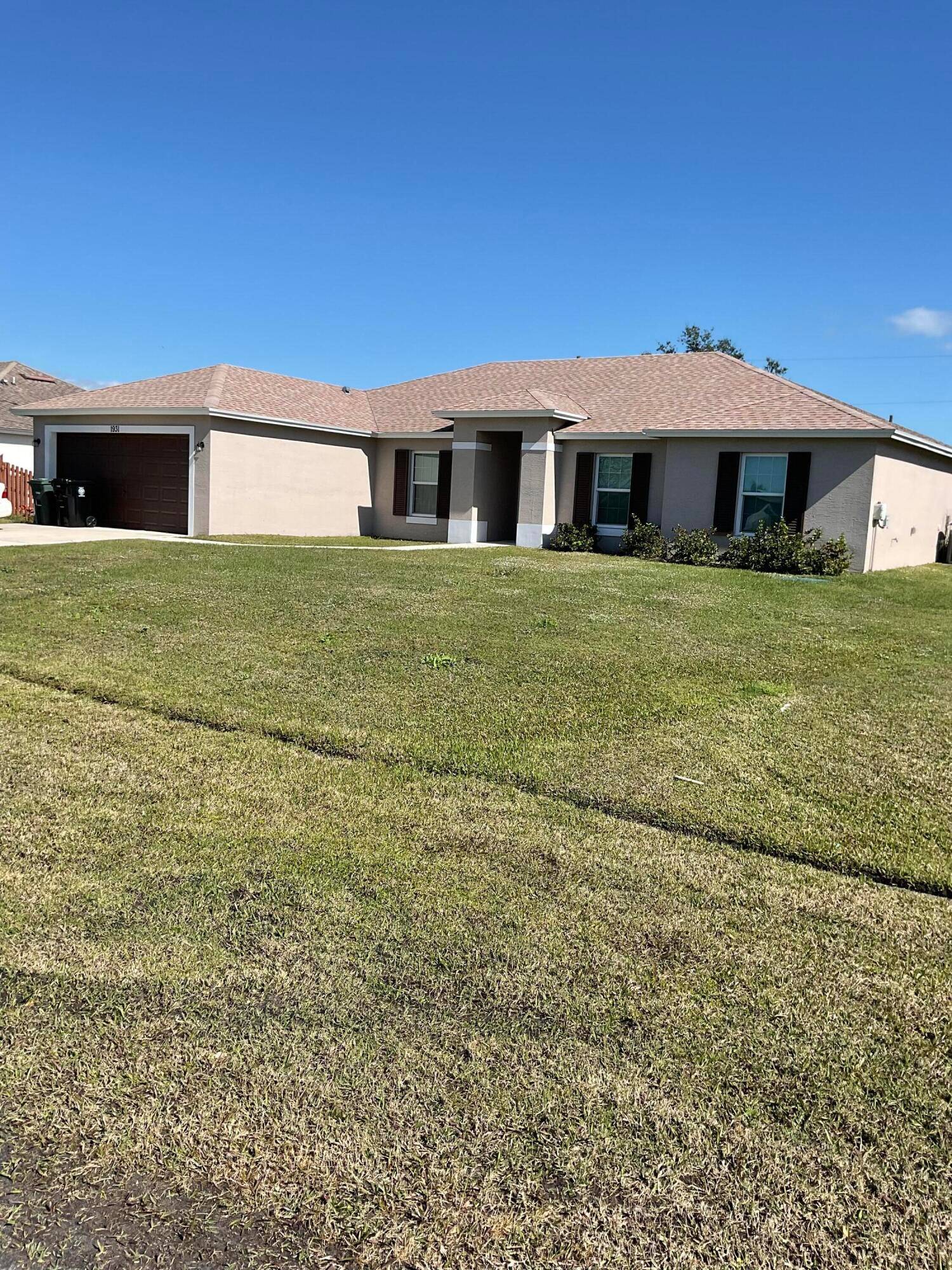 Seller Willing to Contribute Towards Closing Cost !