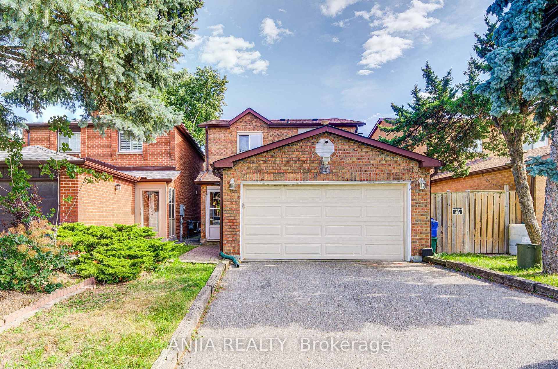 Welcome To This Beautifully Maintained Link Home In The Desirable Community Of Milliken Mills East, Markham !