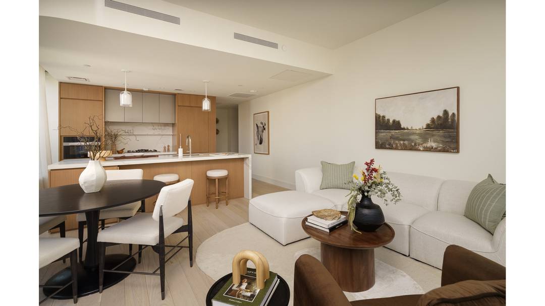 Immediate occupancy. A delicate curve, an elegantly articulated line the exquisite craft of 200 East 20th is expressed through restrained silhouettes, expressive detail and indulgent tactility.