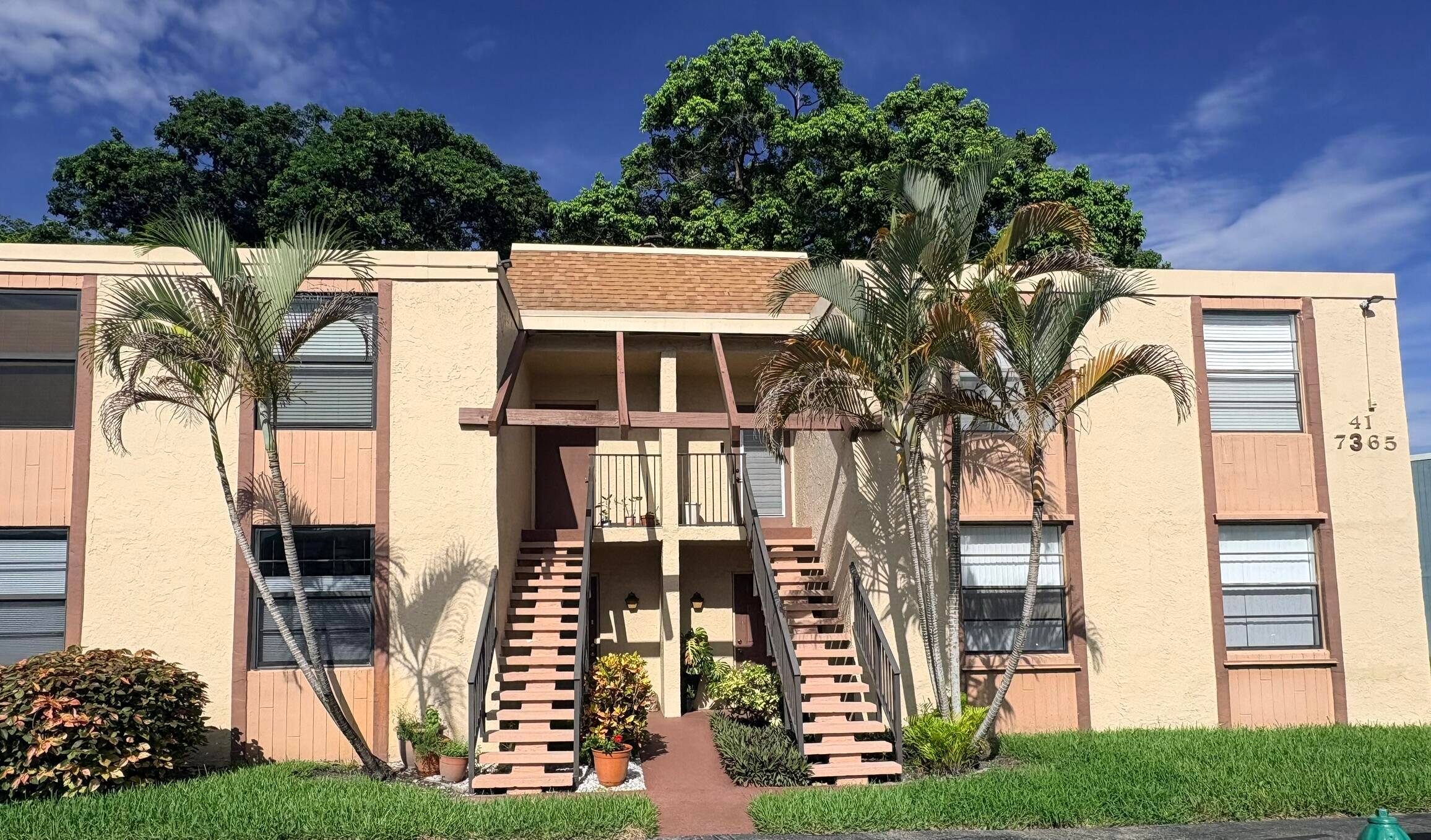 This charming 2 bedroom, 2 bathroom condo is located in a peaceful 55 community and offers a comfortable, relaxing living experience.