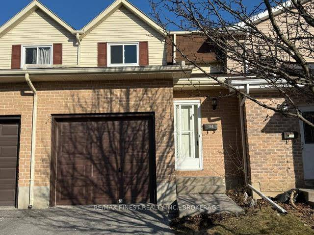 Centrally located townhouse condominium in the popular Sexton Place.