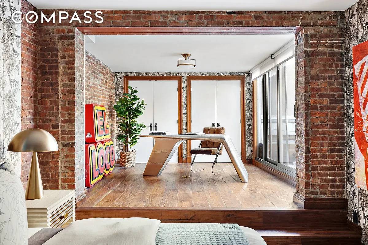 Welcome to 115 Allen Street, 3rd floor a true two bed, two bath condo loft with incredibly low monthlies located in the heart of the Lower East Side.