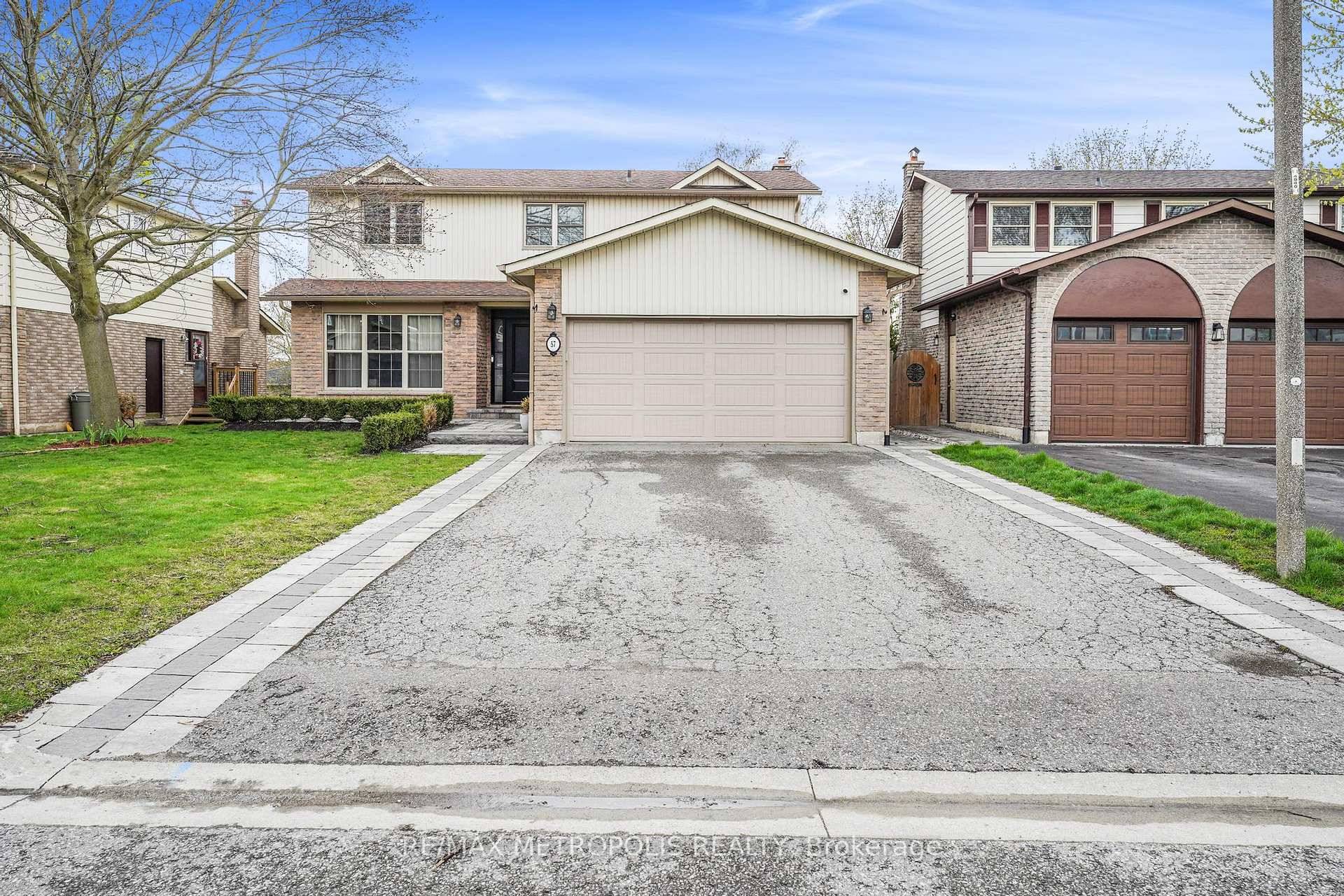 This Wonderful Walkout Apartment With A Private Entry Is Located In Stunning Pringle Creek Community With Scenic Backyard Overlooking Greenspace, Entertainers Dream, Serene Living.