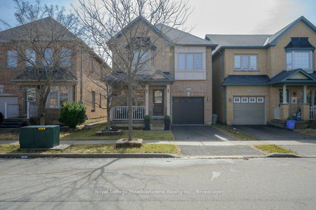 Welcome to this beautiful 4 bedroom, 3 bathroom detached home in the heart of Milton !