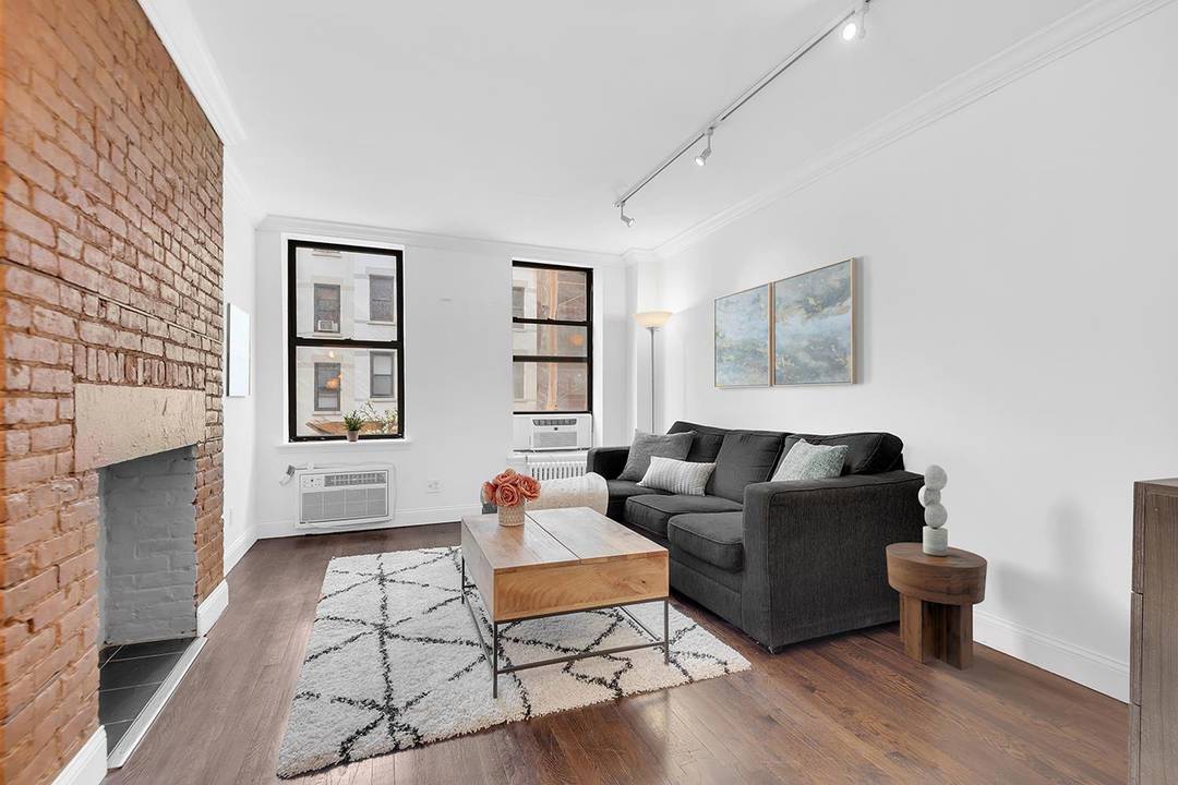 Bright and south facing, this prewar walk up gets great natural light and has hardwood floors and tall ceilings that make the space feel open and airy.