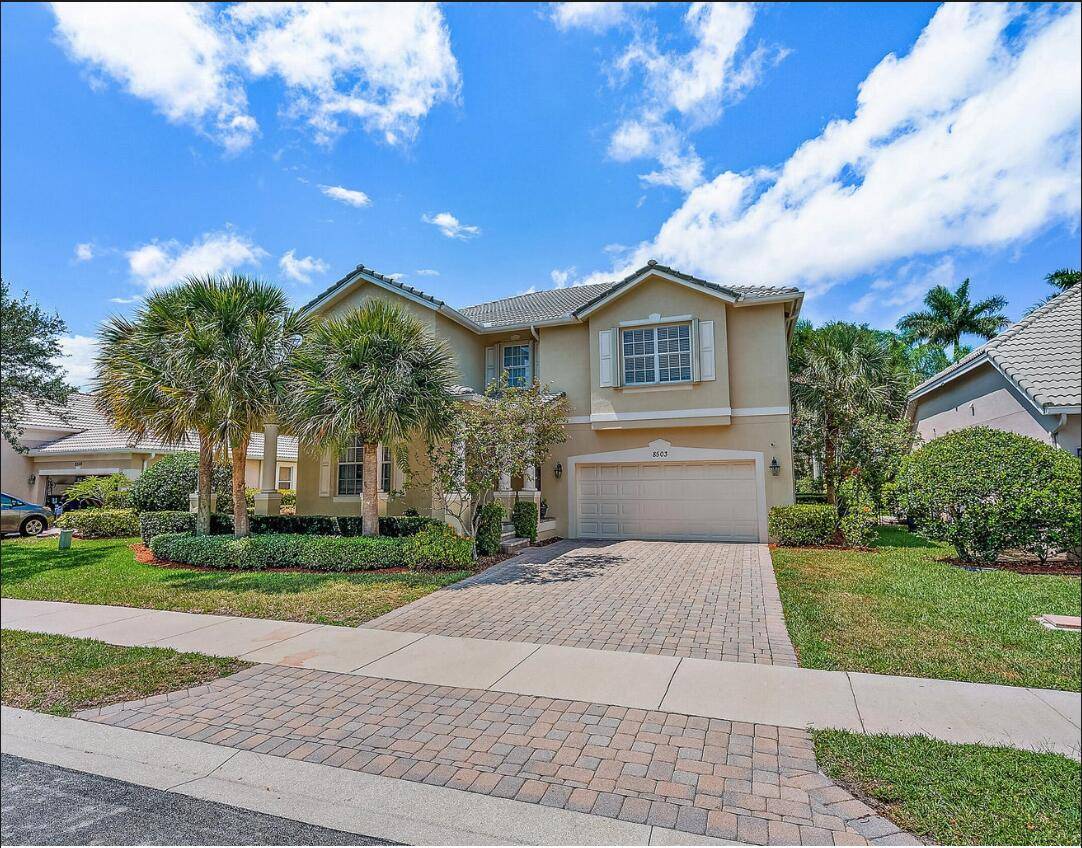 Welcome to 8503 Portobello Lane, Your Palm Beach Gardens Retreat !