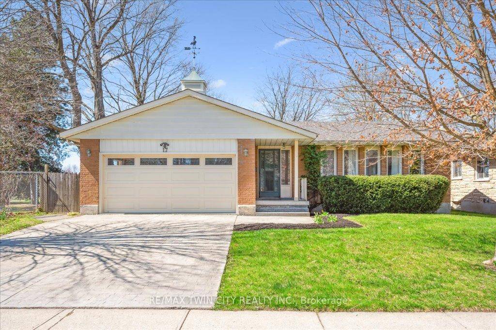 Parkside bungalow living !