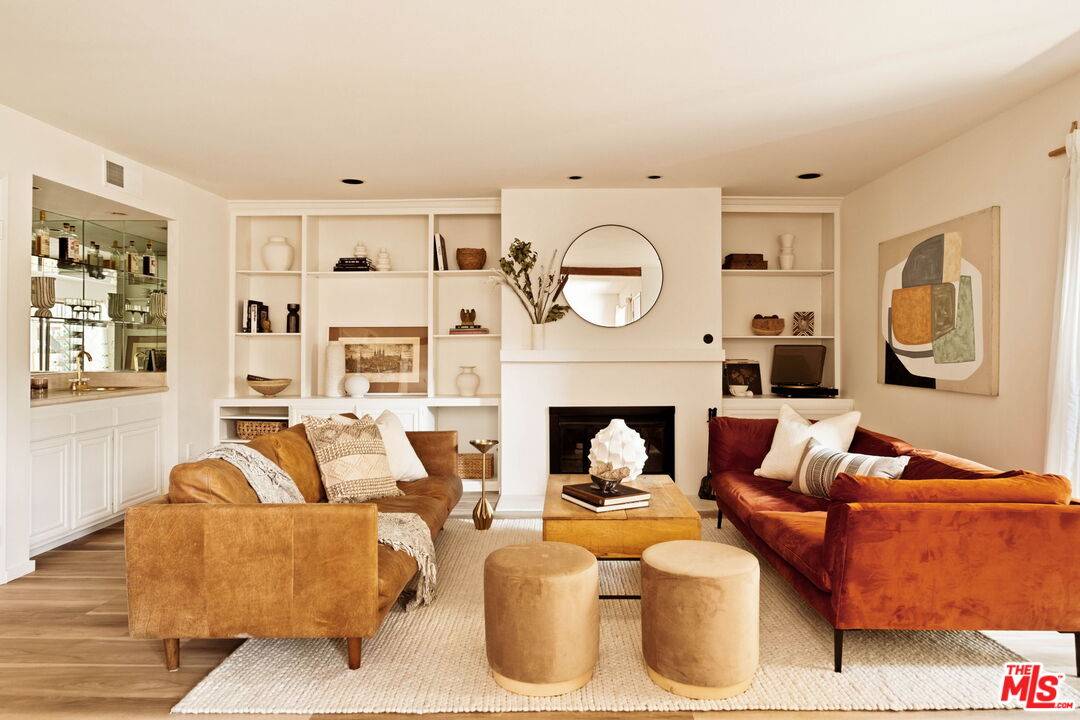 1942   Grace Ave 2BR Hollywood Hills East La