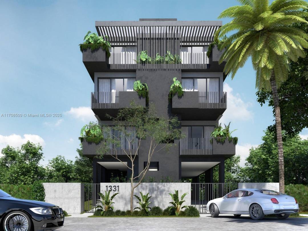 This opportunity offers the chance to develop two luxurious townhomes designed by the renowned architect Jose Sa nchez of Praxis, with development led by CWV Homes.