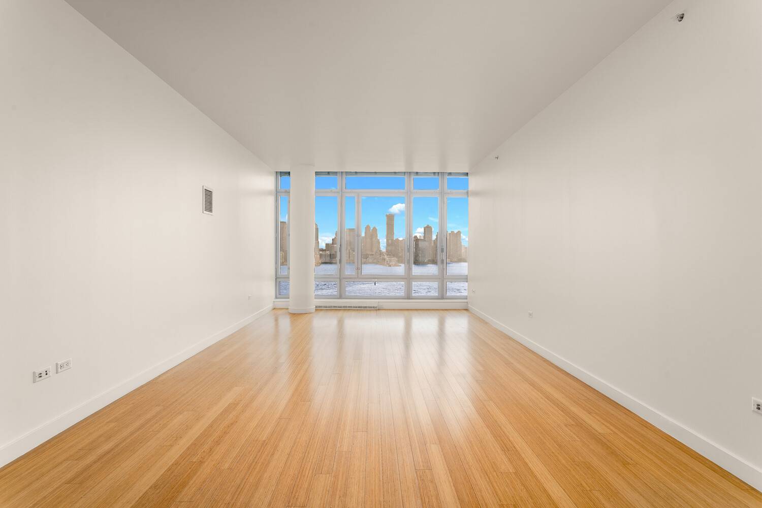 Waterfront luxury 3 beds 3.