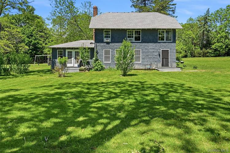 Summer Rental in New Suffolk !