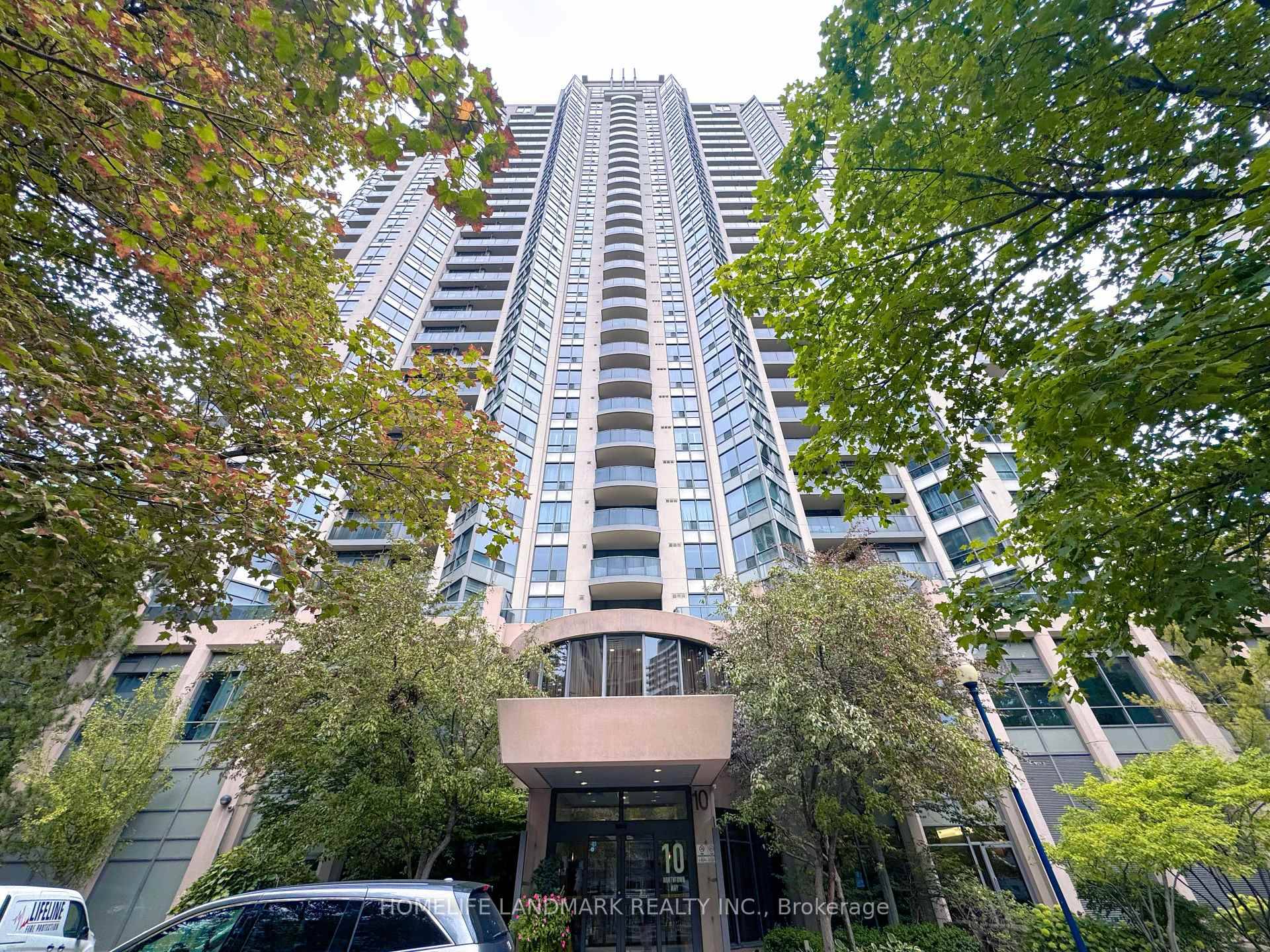 Tridel Luxury Building Grande Triomphe in the Heart of North York !