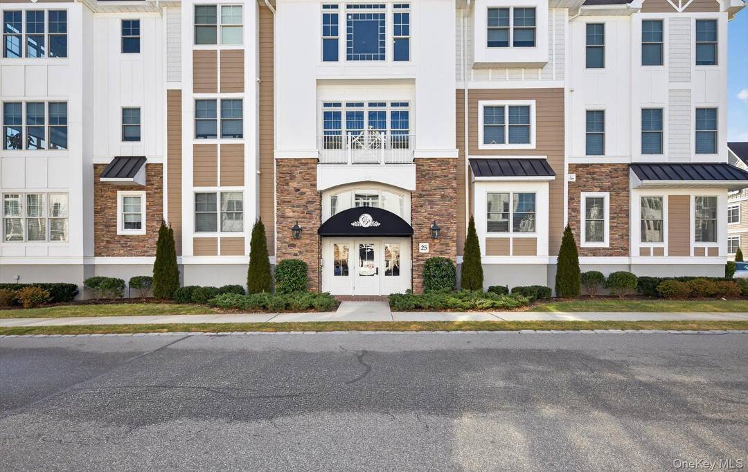 Welcome to effortless living in the gated 55 community of Country Pointe, where resort style amenities and everyday convenience come together.