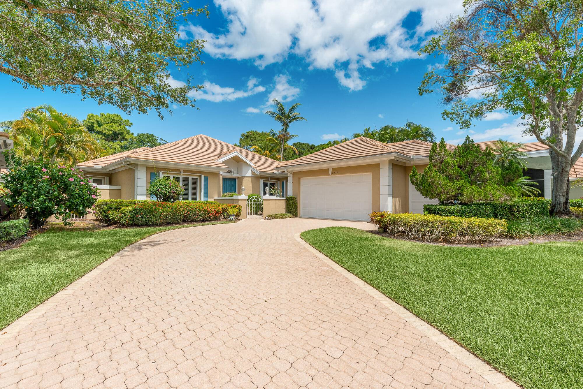 Welcome to luxury living in the prestigious Monarch Country Club.
