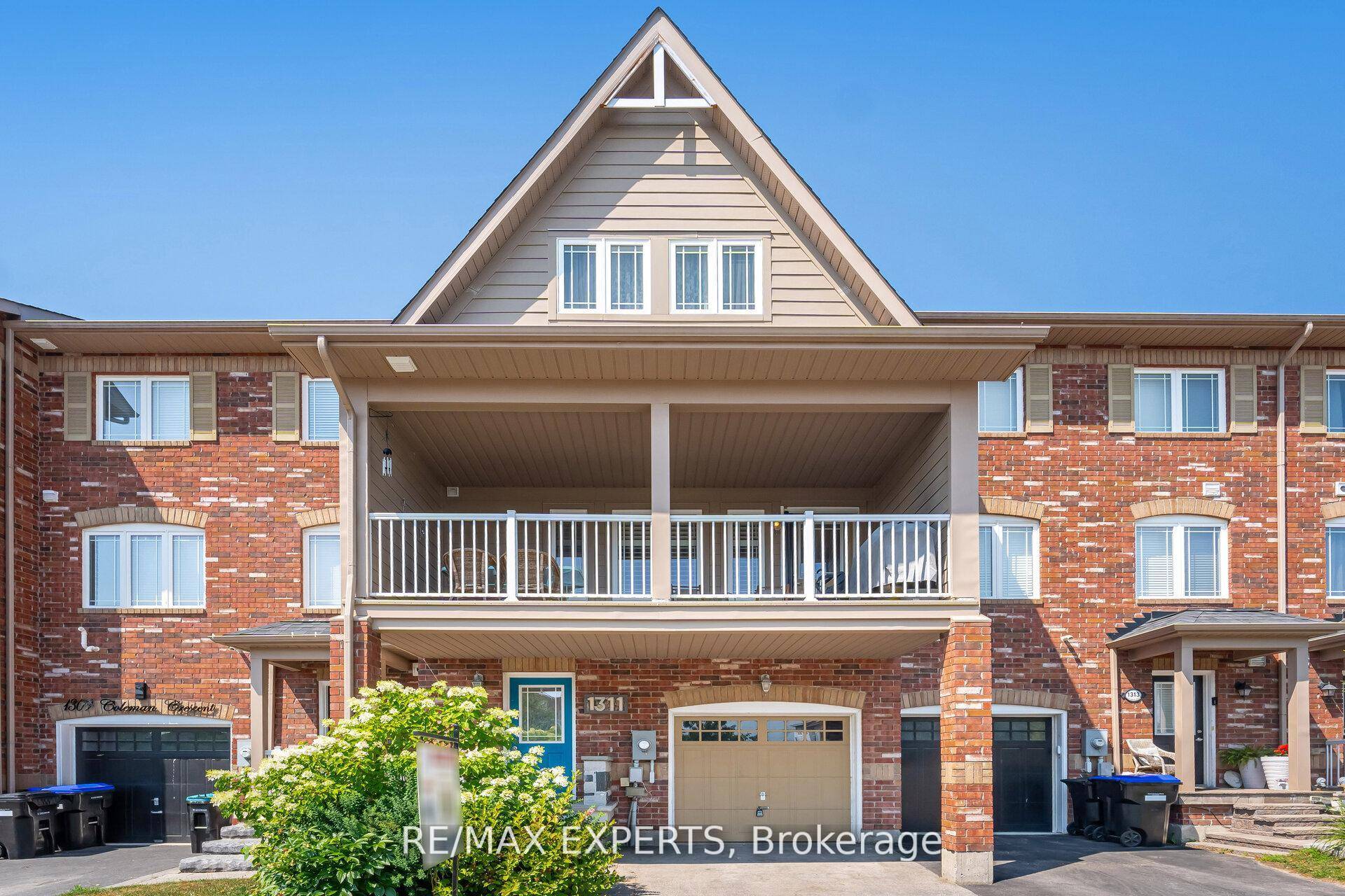 Welcome to this gorgeous 3 1 Bdrm, 4 Bath home located in the desired Alcona community in Innisfil, close to schools, parks, and all amenities.