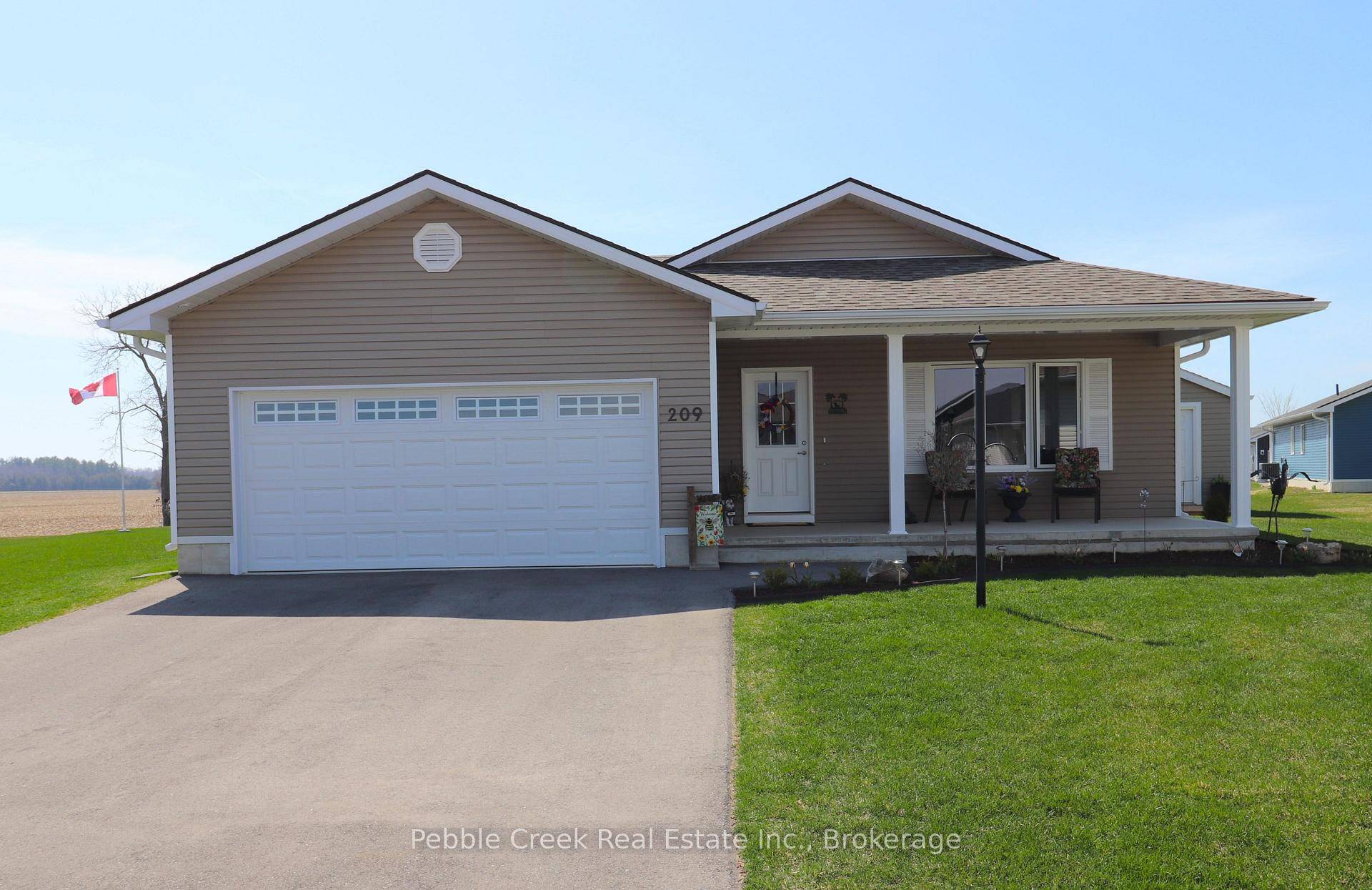 Absolutely stunning ! This beautiful home offers nearly 1600 sq ft of living space and is situated on one of the largest and most private premium lots at The Bluffs ...