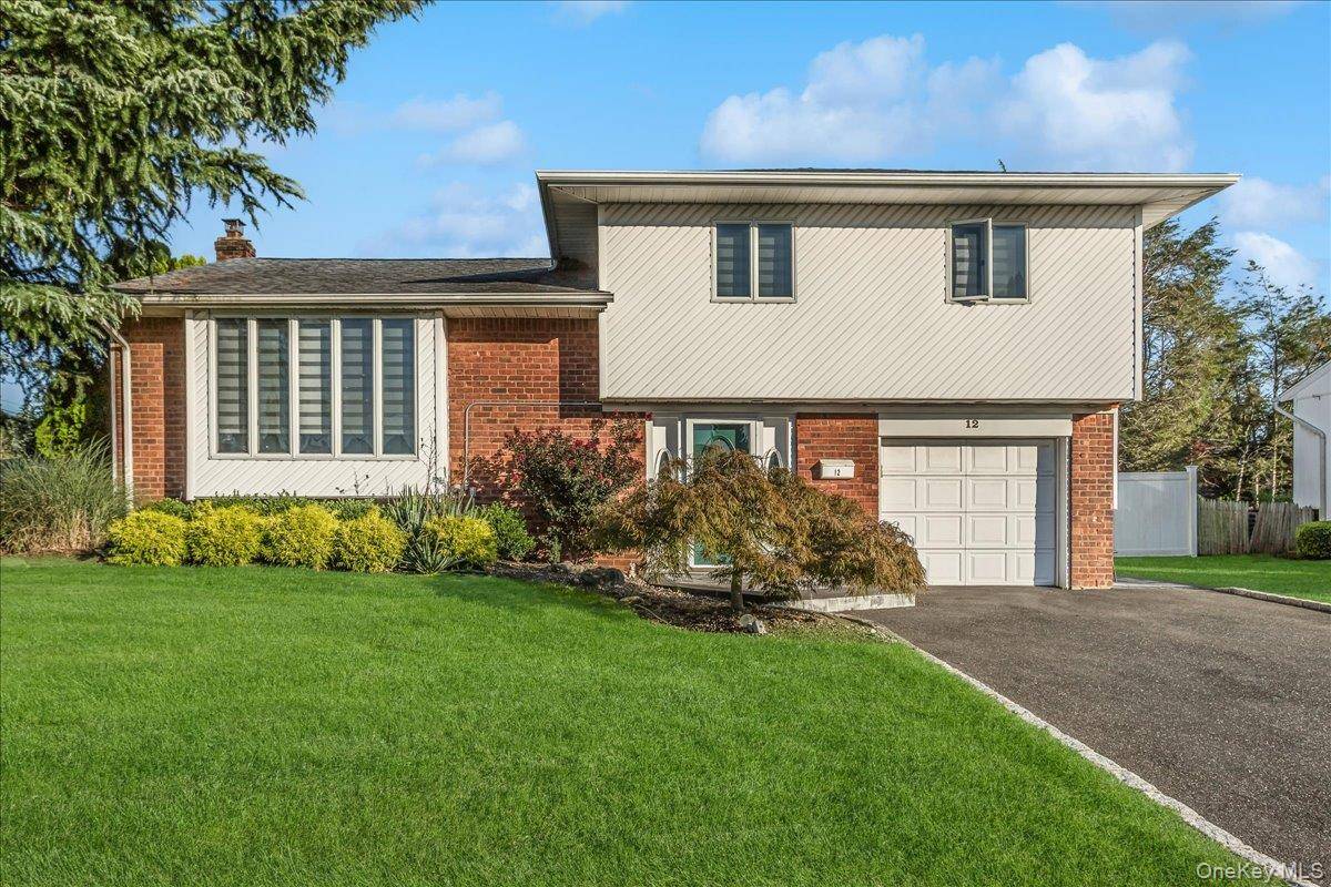 Spacious Split features Updated Kitchen amp ; Baths.