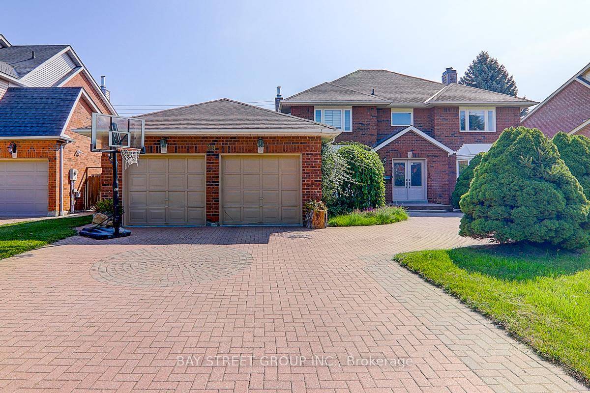 Absolutely Great location in very famous Unionville Community !