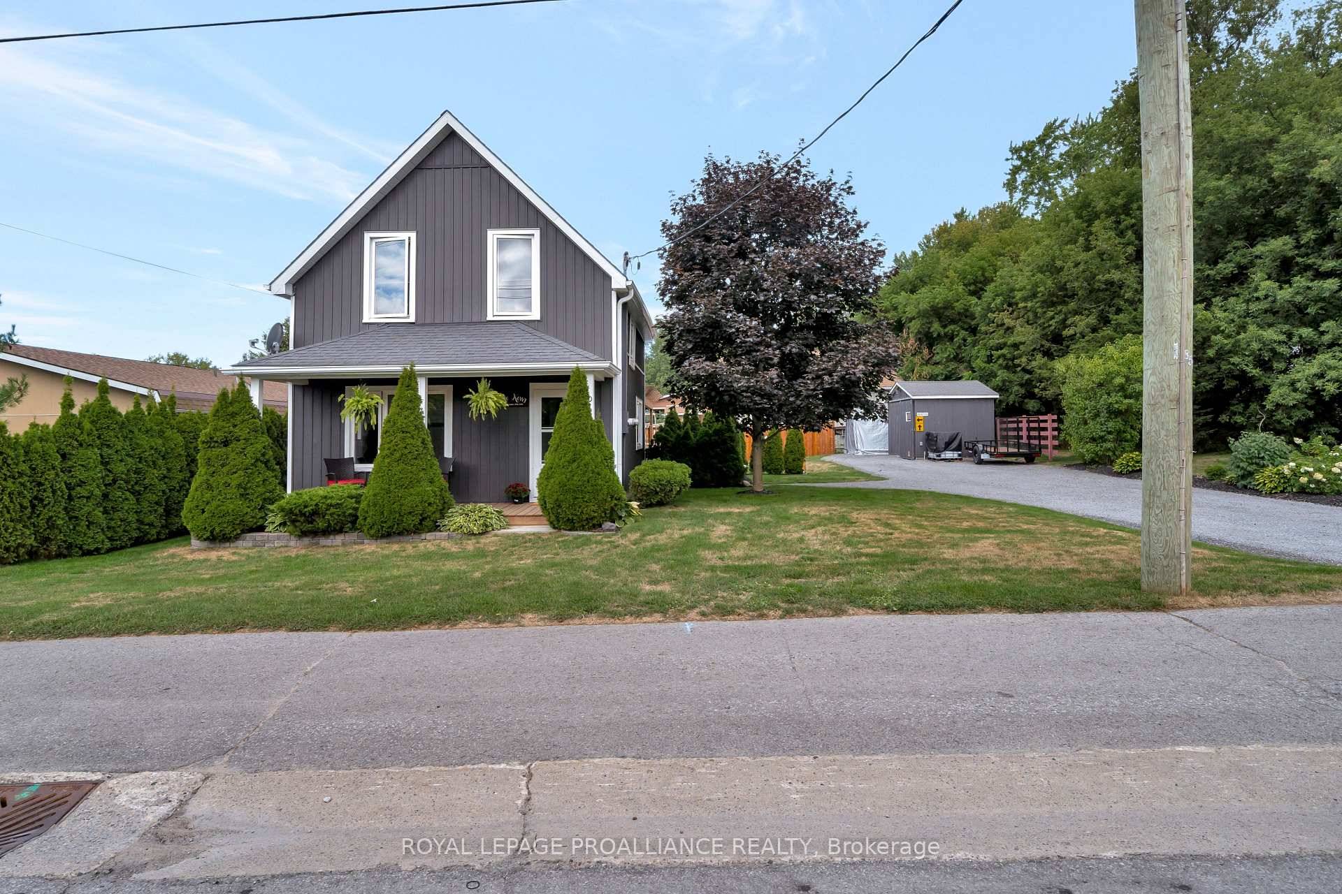 This adorable home on Lake Street in Picton has been part of the towns history since 1853 !