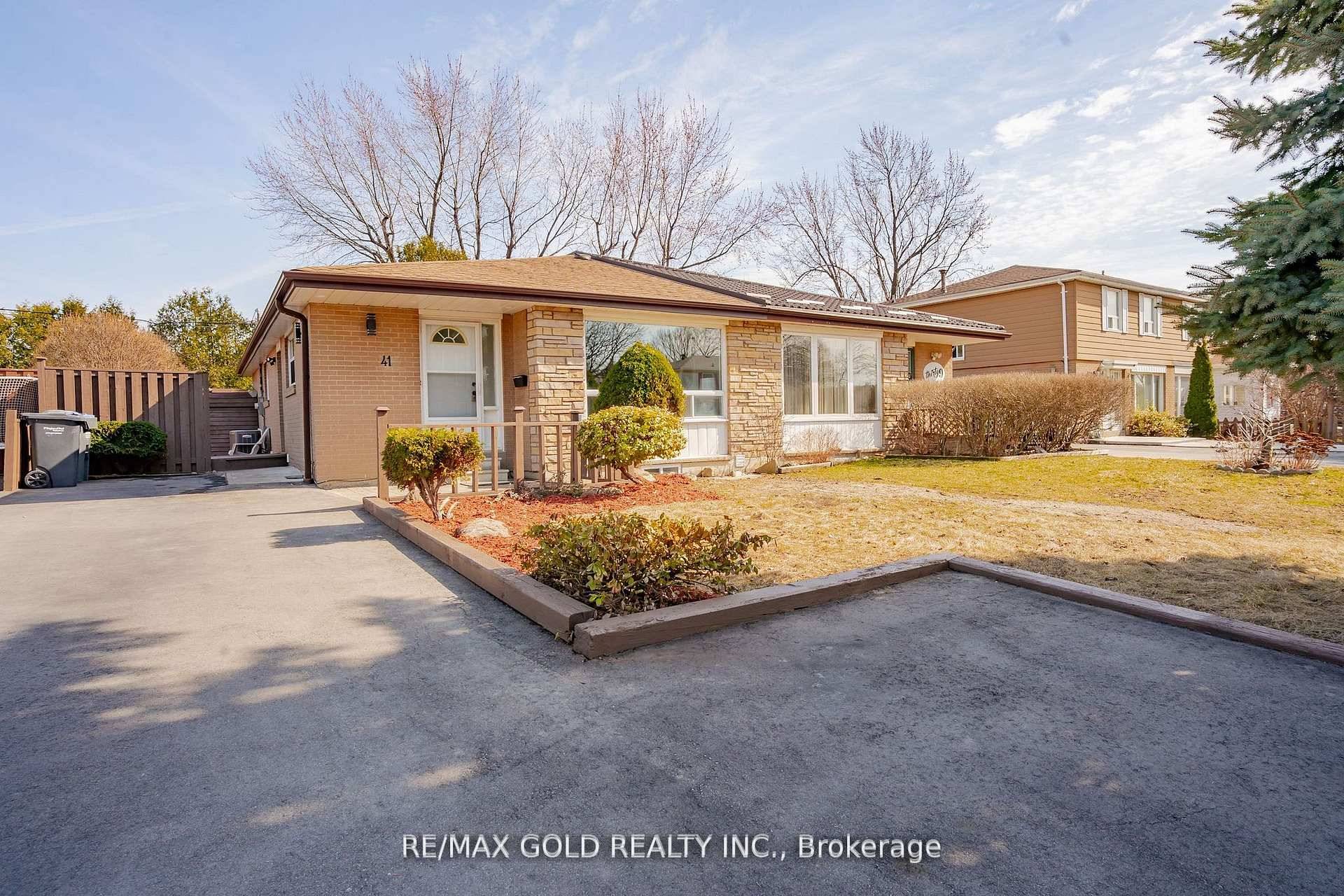 Welcome to 41 Danesbury cres Nestled in the Heart of Southgate Community of Brampton Newly RENOVATED FULLY UPGRADED BRAND NEW APPLIANCES 3 3 Bedrooms' Home With Legal Basement Apartment on ...