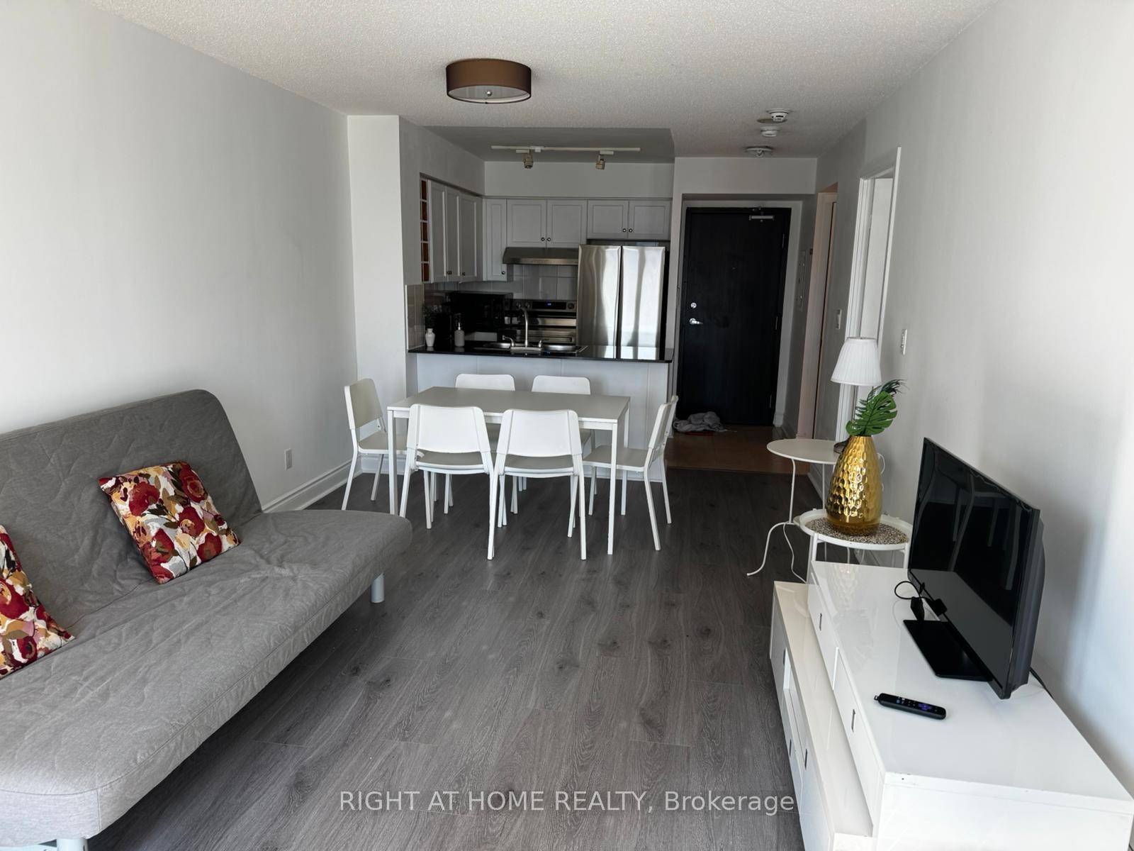 Experience modern urban living in this beautifully furnished one bedroom condo, ideally located in the vibrant core of downtown Toronto.