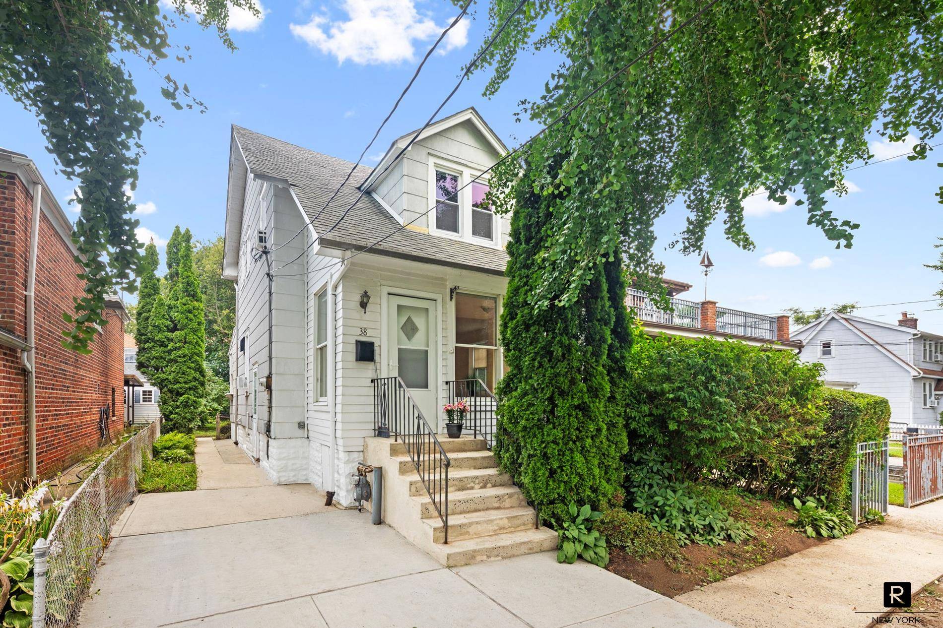 38 Tier Street is an absolutely enchanting house.