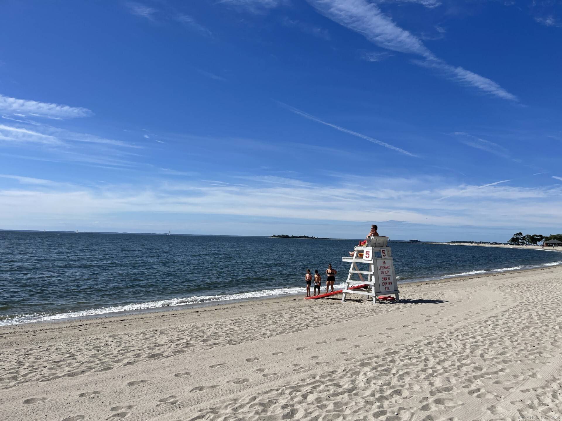 Welcome to Compo Beach, Summer 2026 !