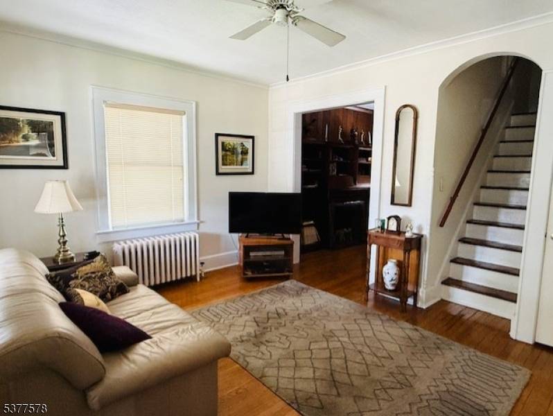 You will be impressed when seeing this incredibly well maintained colonial inside and out.