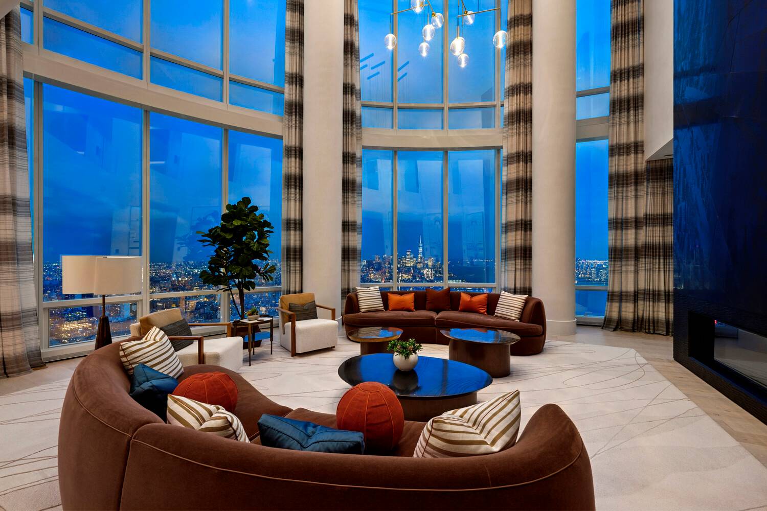 Perched atop Fifteen Hudson Yards, Penthouse 88A is a dramatic duplex residence spanning 5, 211 square feet across the 88th and 89th floors.