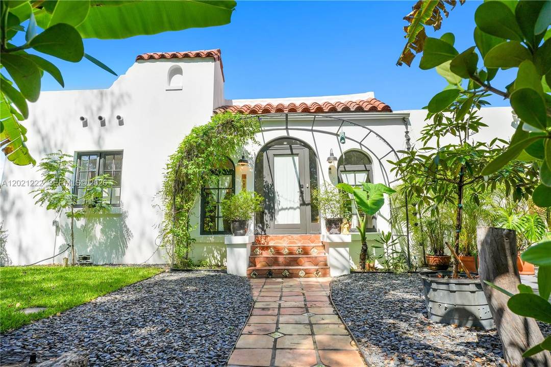 A Reimagined 1925 Legacy Estate.