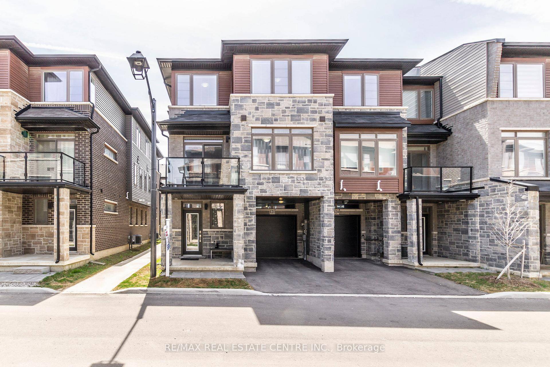 This Stunning End Unit Townhouse is everything you want in an urban town home with 1682 sq.