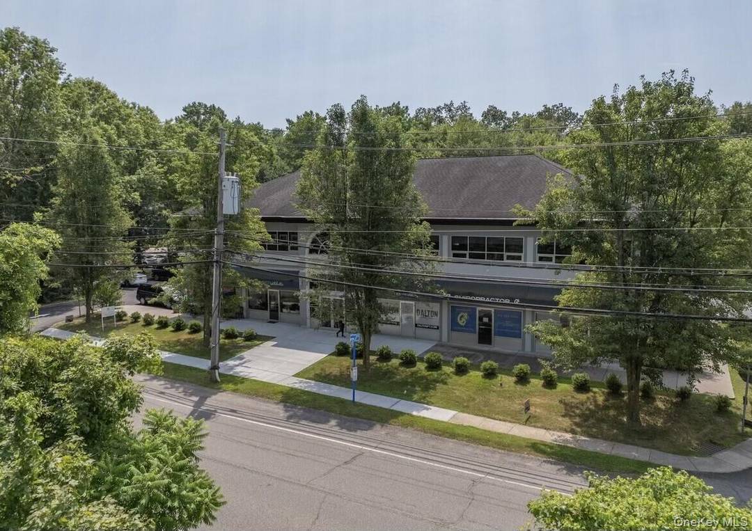 Large second floor office space available for immediate lease.