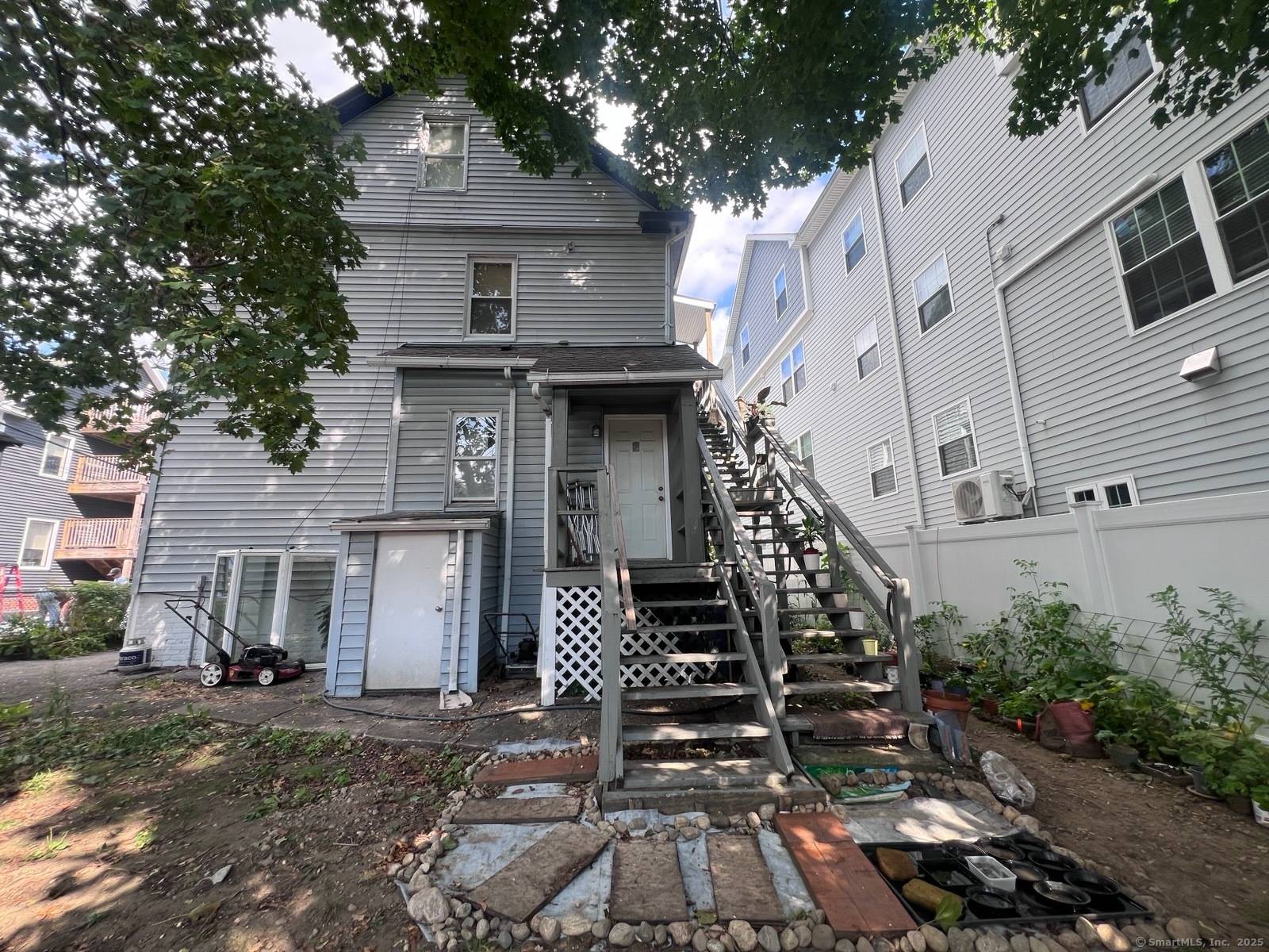 This two family home on Fourth Street in the heart of Stamford offers a great opportunity for both investors and owner occupants.