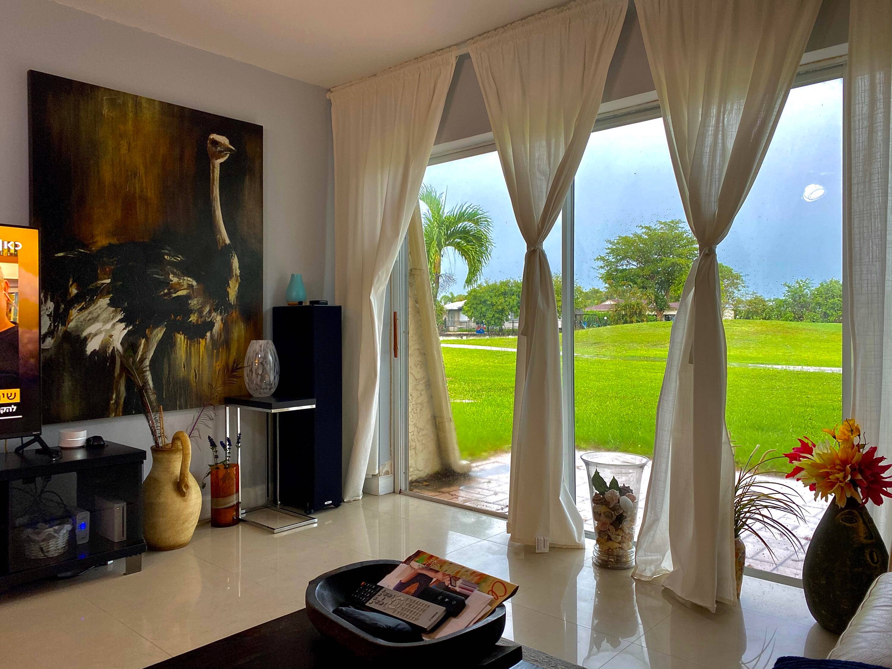 Charming Villa in the Quiet Spyglass Community.