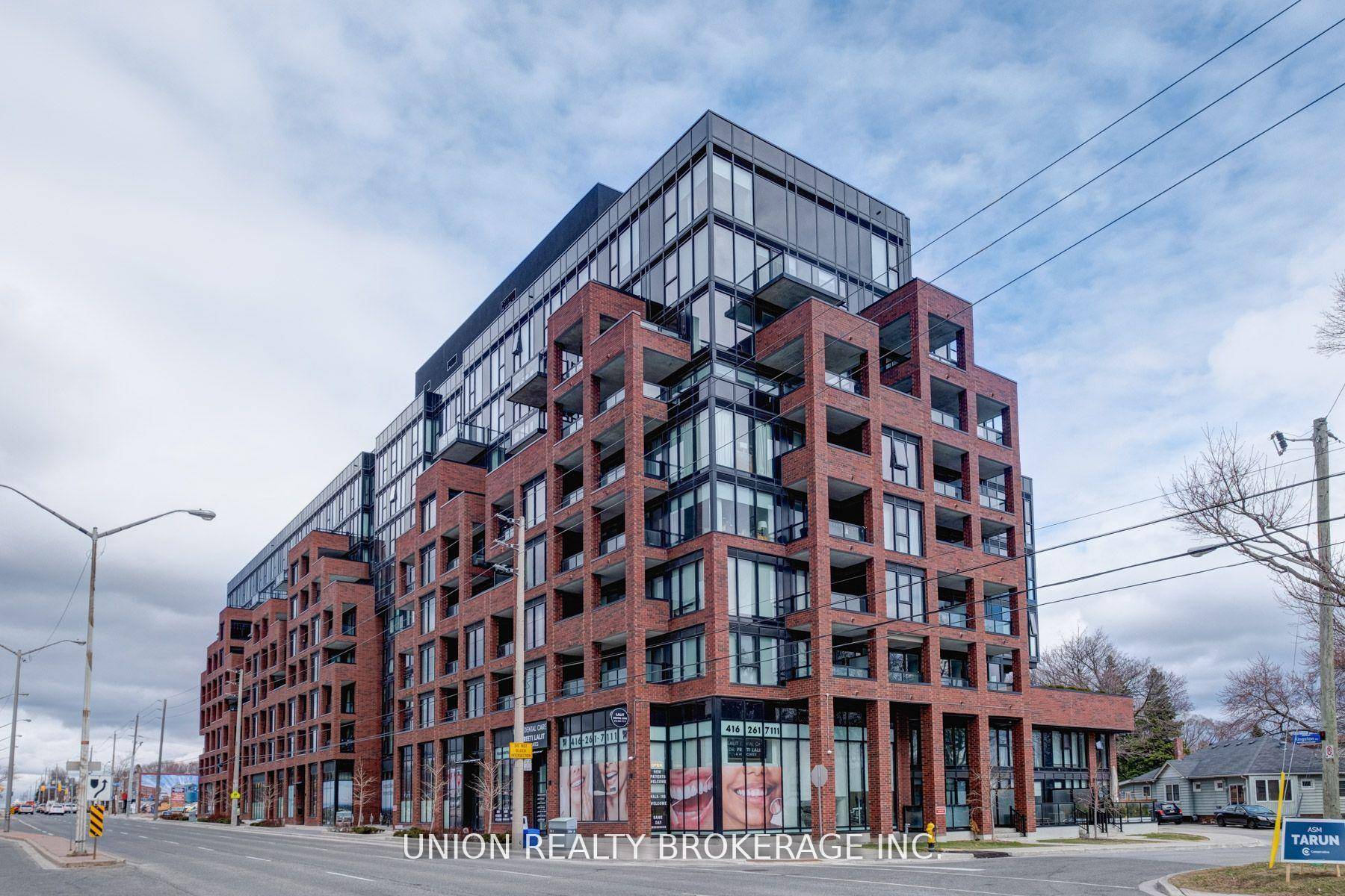 Welcome to The Bluffs ! Discover boutique condo living in the vibrant Cliffcrest neighbourhood with Beautiful City Skyline Views.