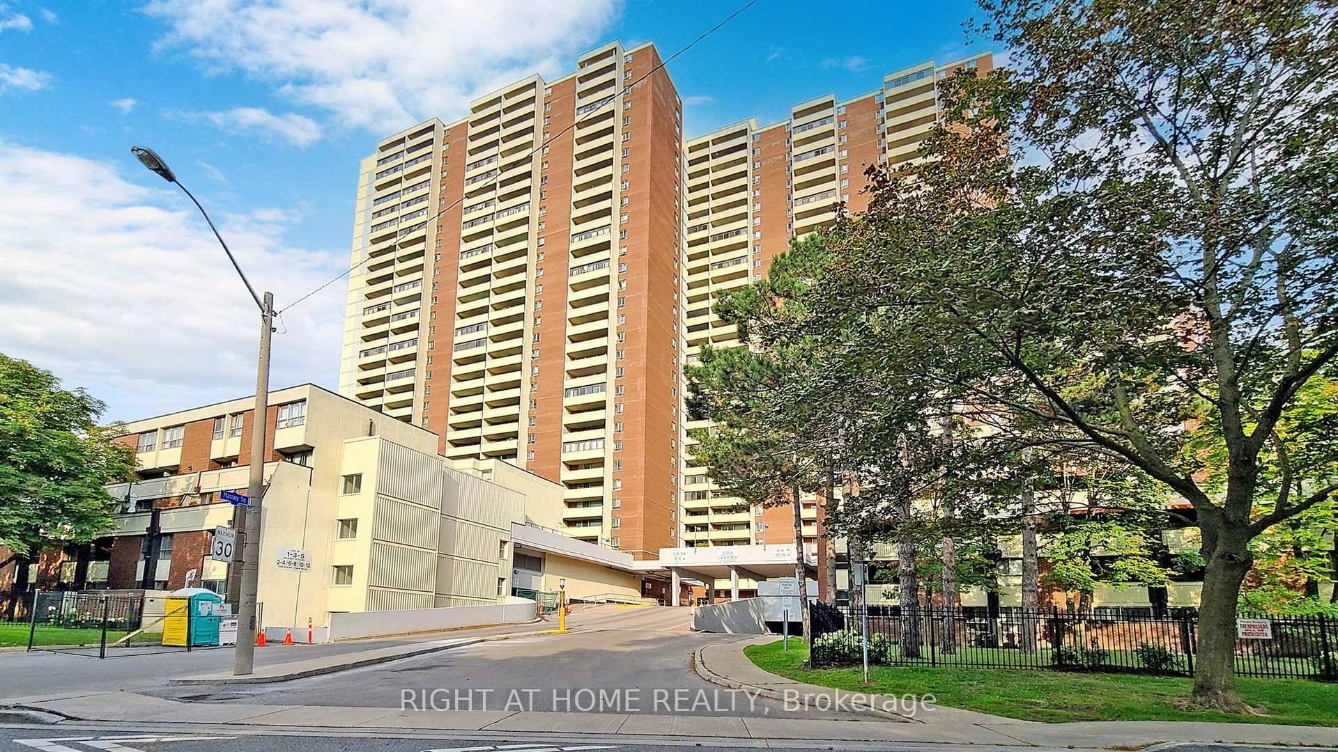 This spacious and modern 1 bedroom, 1 bath suite is a dream come true for first time buyers or anyone seeking incredible value in a prime Toronto location.