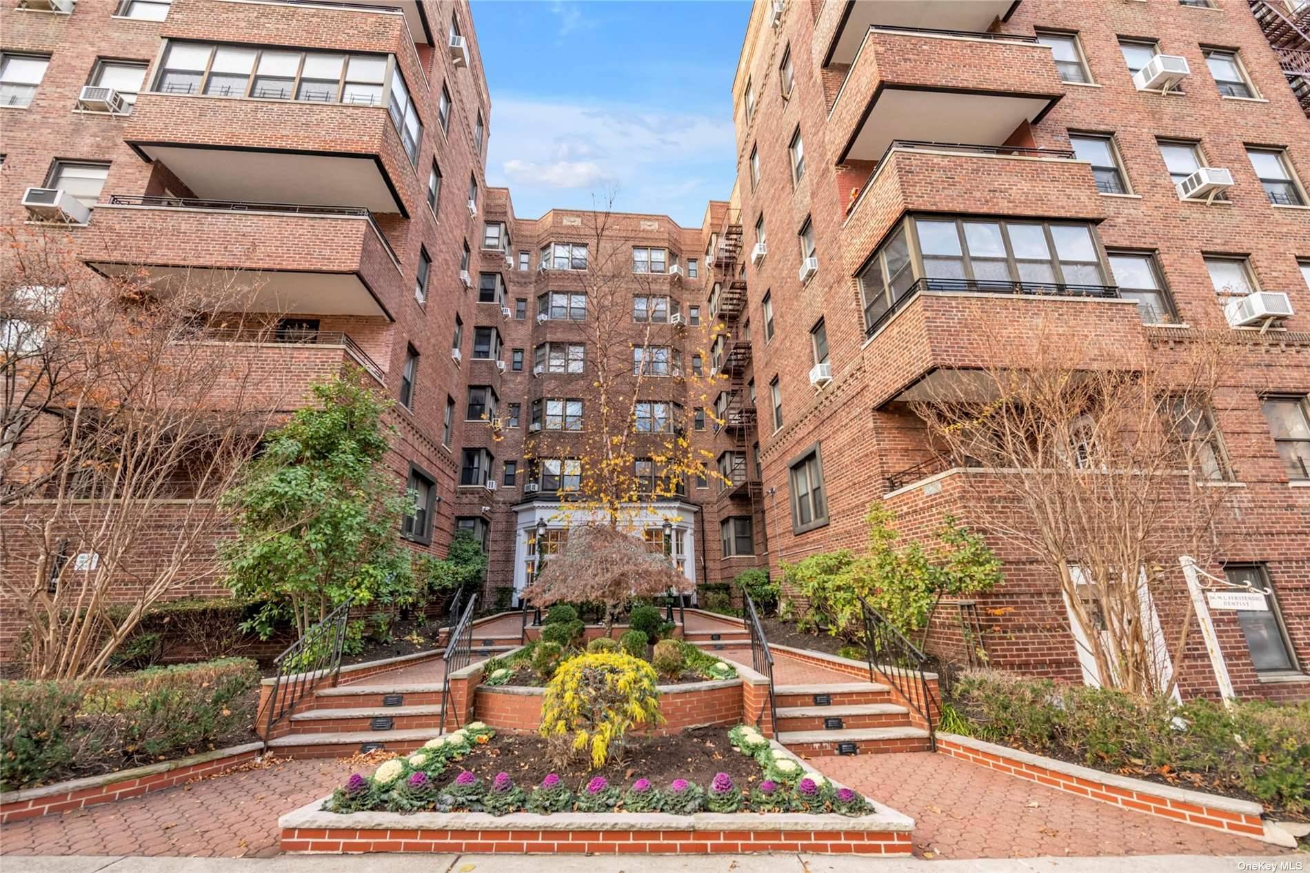 The timeless 'Lafayette' cooperative seamlessly blends prime location, generous living spaces, a diverse array of amenities, commuter friendly accessibility amp ; pet friendly environment making it a convenient, comfortable place ...