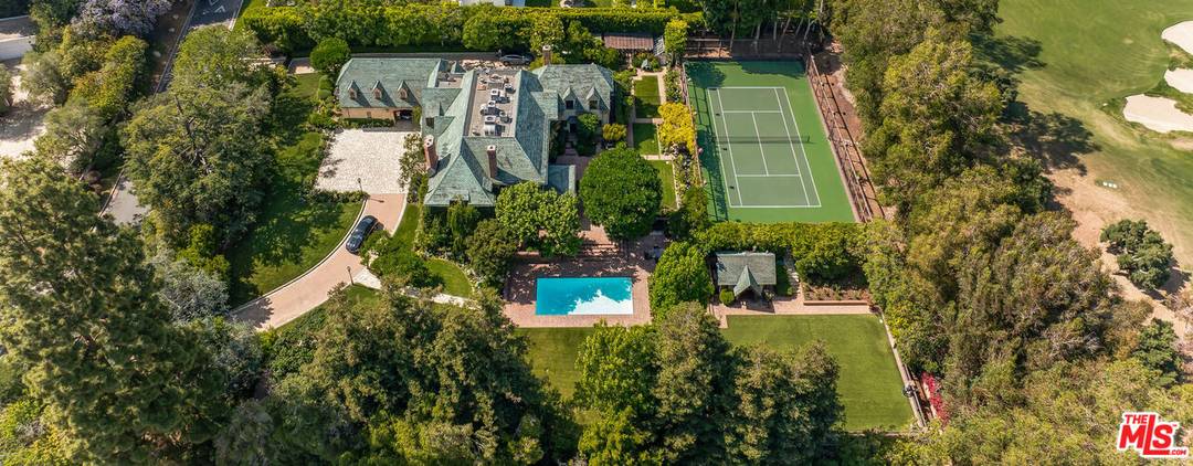 570  S Mapleton Dr 5BR Westwood La